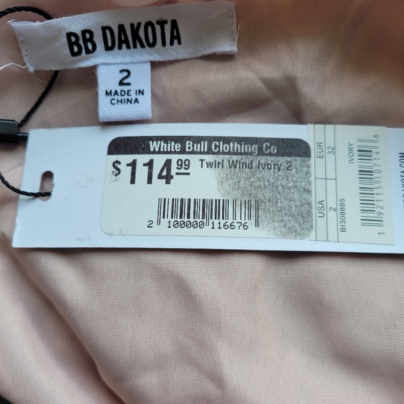 BB Dakota Twirl Wind Dress, BNWT, Size 2 - Picture 8 of 10